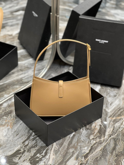 Saint Laurent Le 5 à 7 Hobo Bag