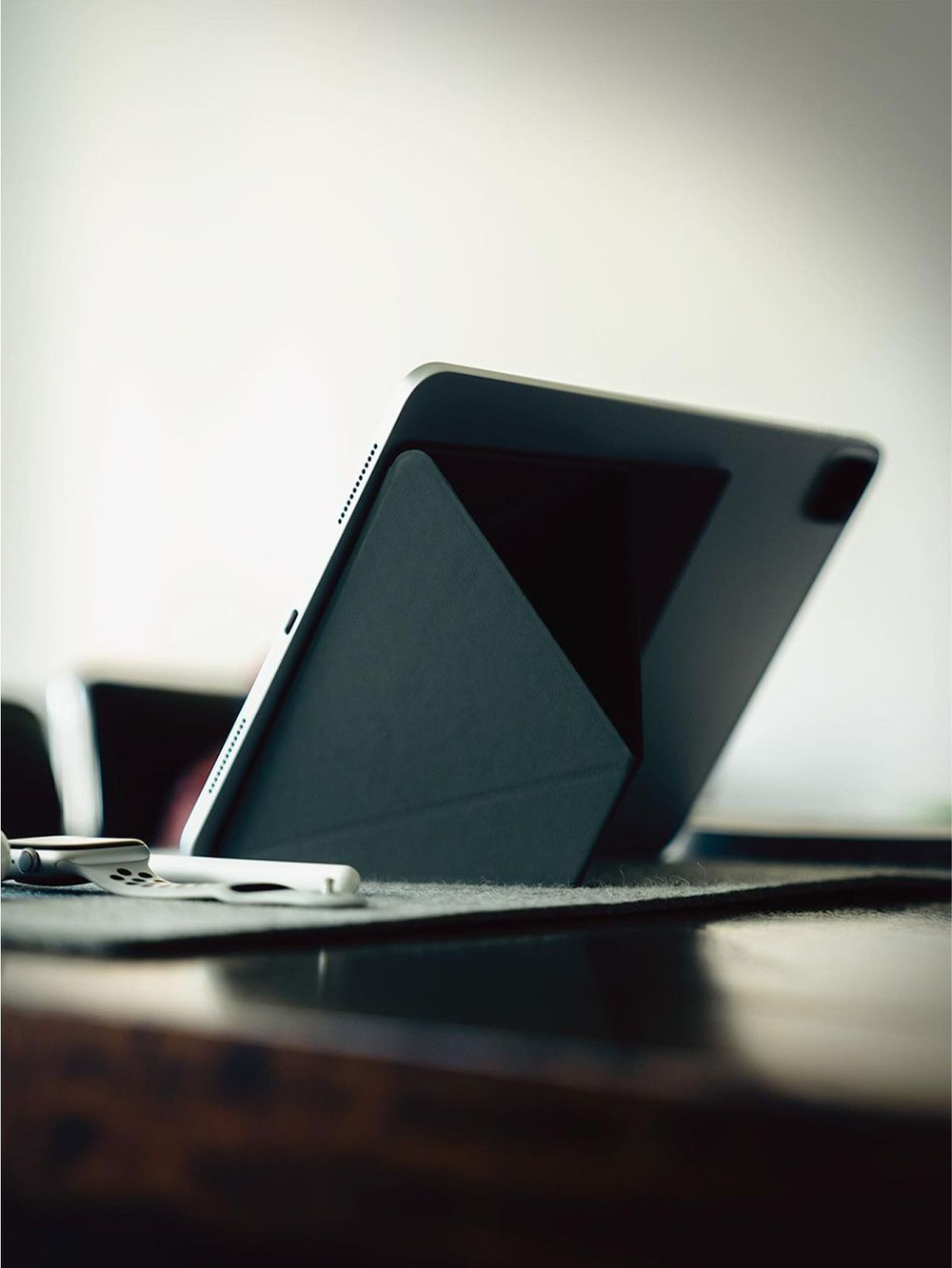Клейкая подставка для планшета Tablet Stand / Cерая