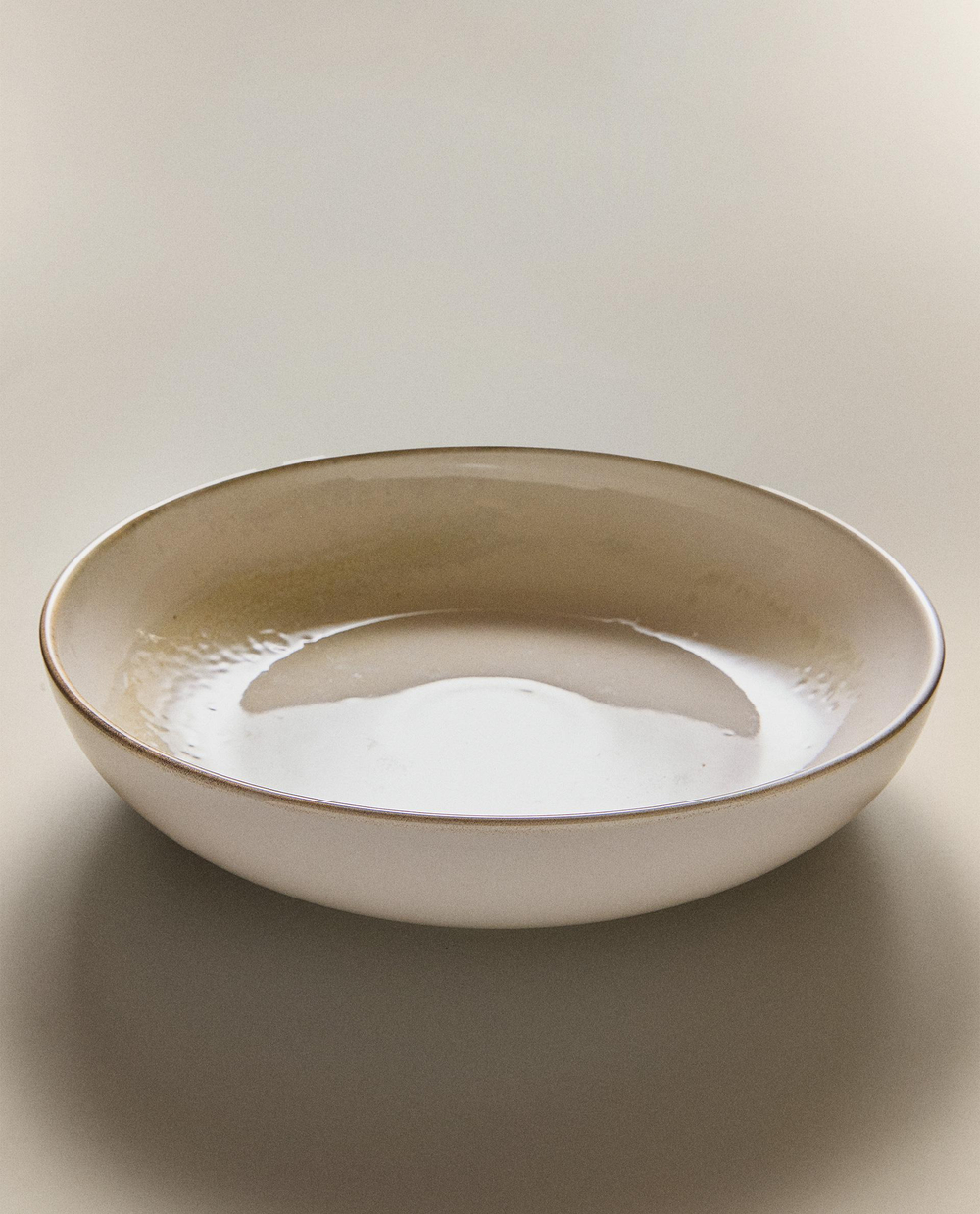 Zara Home блюдо сервировочное из каменной керамики, цвет бежевый, 31 см
