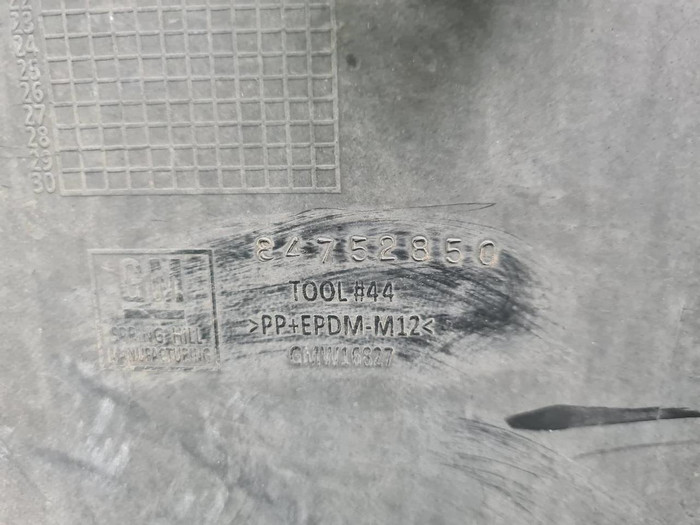 Юбка переднего бампера Cadillac XT5 (2019-н.в.)