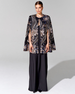 Кейп с вышивкой ручной работы