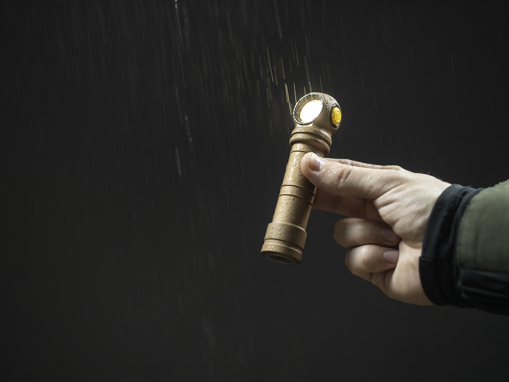 Фонарь Armytek Wizard C2 Pro Max Sand