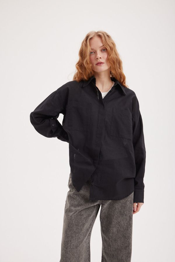 Рубашка с планками на рукавах 