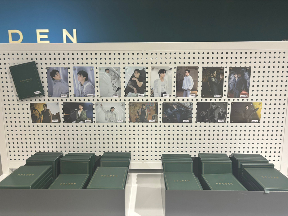 Сет карт Jung Kook Exhibition ‘GOLDEN: The Moments’