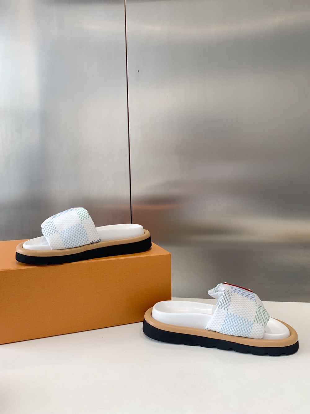 Louis Vuitton Pool Pillow Flat Comfort Mule