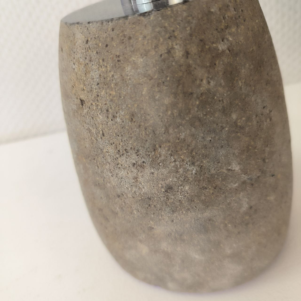 Дозатор из речного камня DRC-63947 (143)