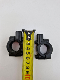 Крепления для зеркал на руль велосипеда, электросамоката, скутера, мотоцикла (8 мм резьба / 22-25 мм руль) комплект 2 шт, чёрные, силумин