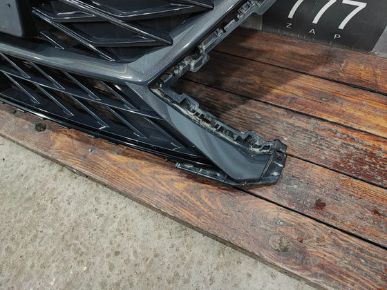 Решетка радиатора Chery Arrizo 8 22-нв Б/У Оригинал 602004106AA