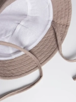 Бежевая детская панама на лето с завязками