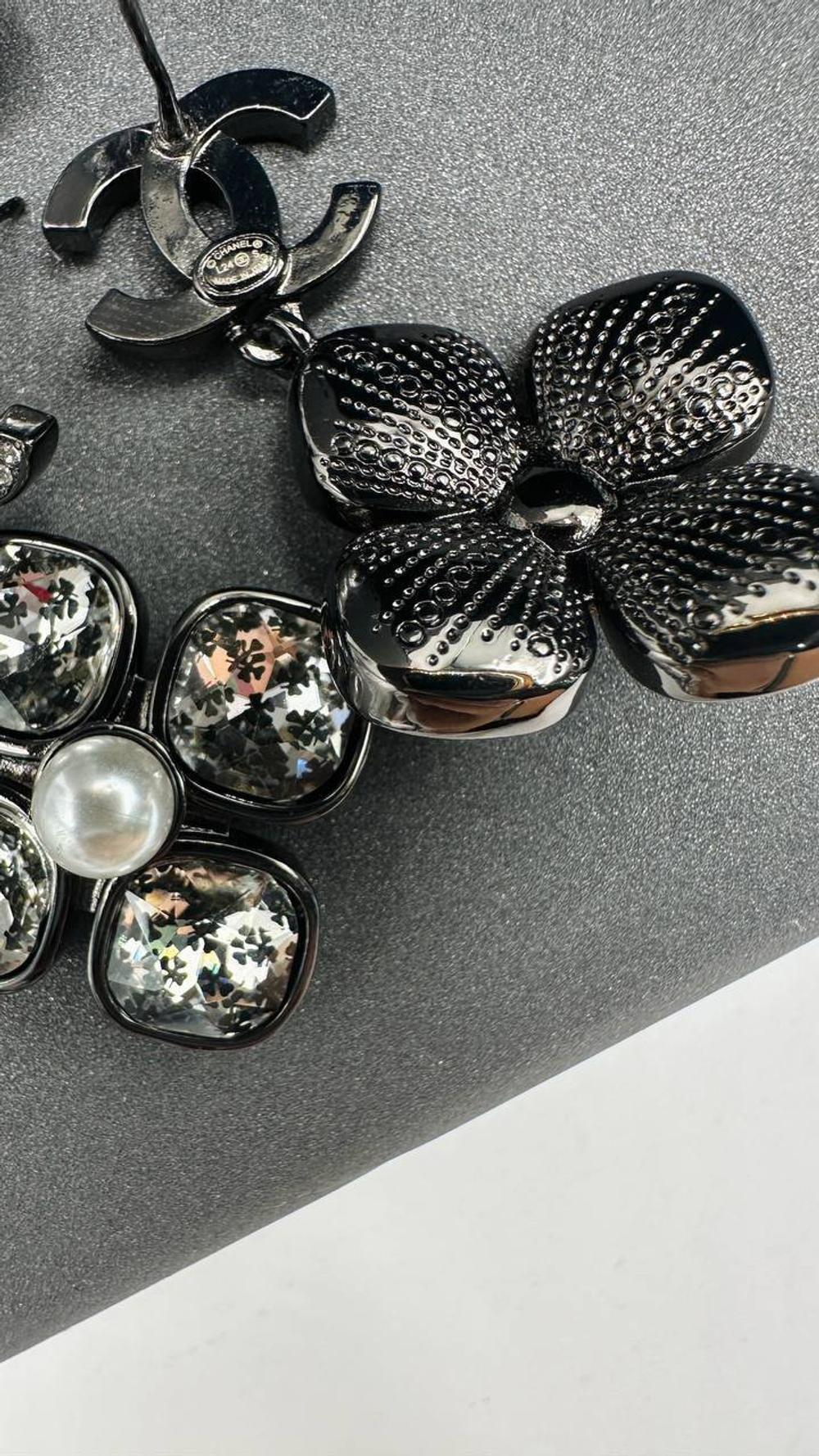 Серьги CHANEL