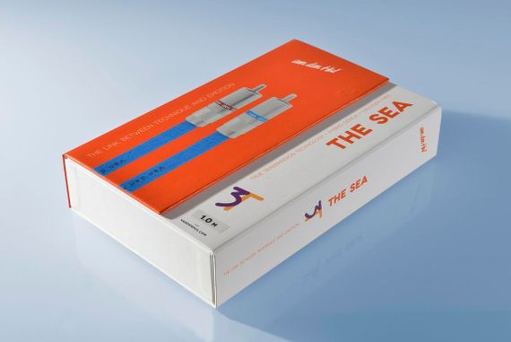 Кабель межблочный  RCA Van den Hul 3T The Sea Hybrid. Длина 0,8 метра