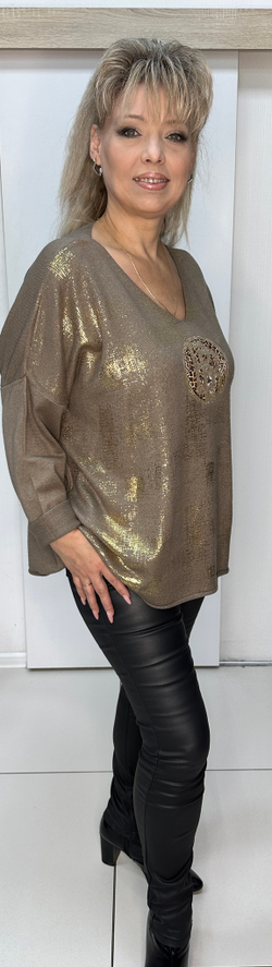 Итальянская туника - джемпер с блестящим напылением и эмблемой