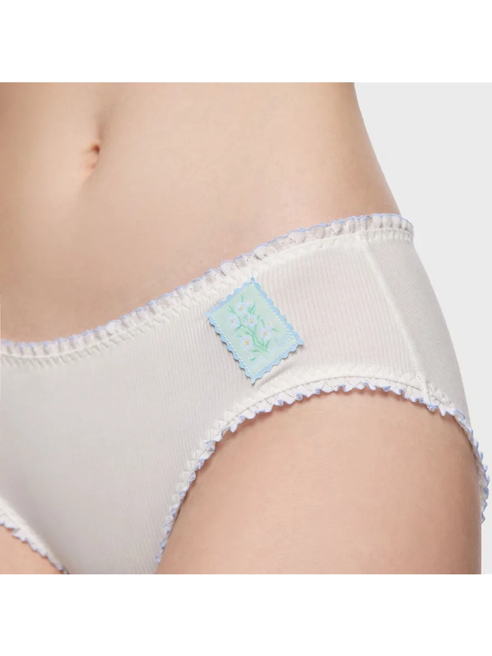 Трусы женские