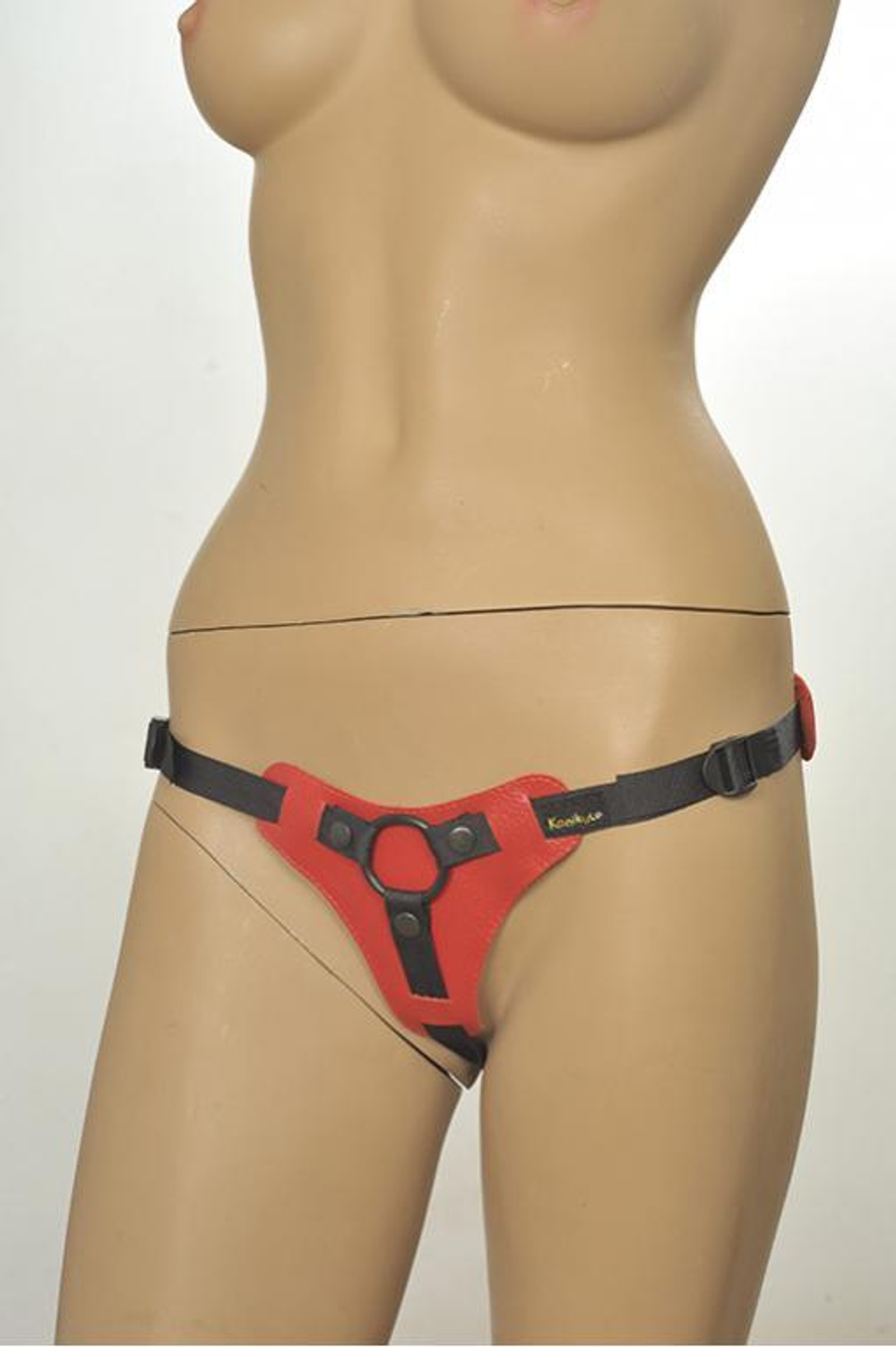 Красно-чёрные трусики для фиксации насадок кольцом Kanikule Leather Strap-on Harness  Anatomic Thong