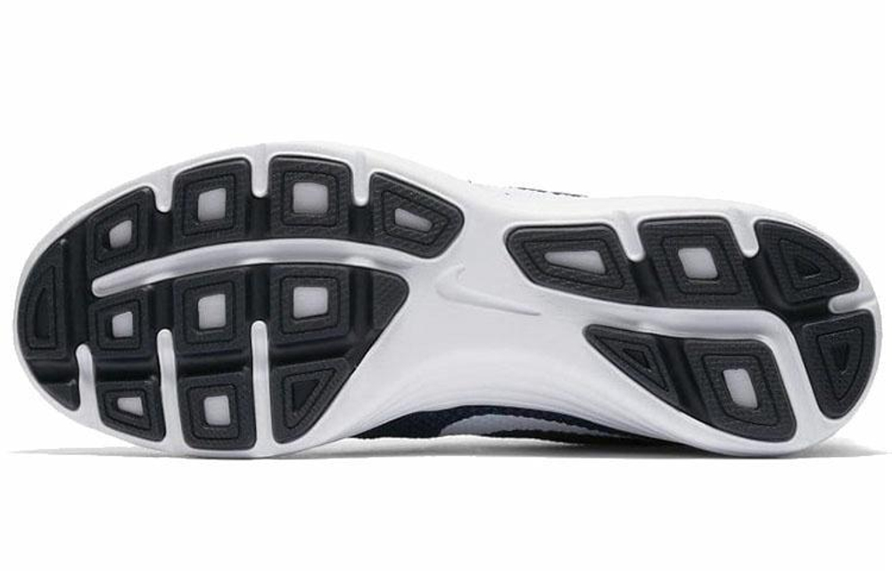Кроссовки Nike Revolution 3