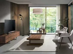 Угловой стол 2106/AC2102CT-055 треугольный из закаленного стекла и орехового дерева