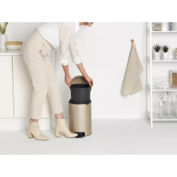Brabantia - NewIcon Контейнер для мусора Gold Metalic, 12 л. / артикул   304446  / GTIN 8710755304446