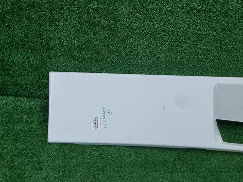 Спойлер кабины правый Ford Cargo (2011-н.в.)