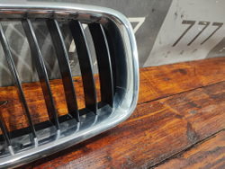 Решетка радиатора правая BMW 3-Series (F30) 11-16 Б/У Оригинал 51137405836