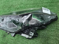 Фара левая Toyota Rav 4 CA40 (2015-2019) LED