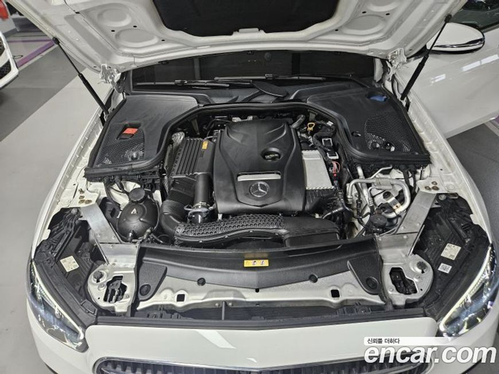 Mercedes-Benz E-Class W213 E250 Avangarde (01.2021)