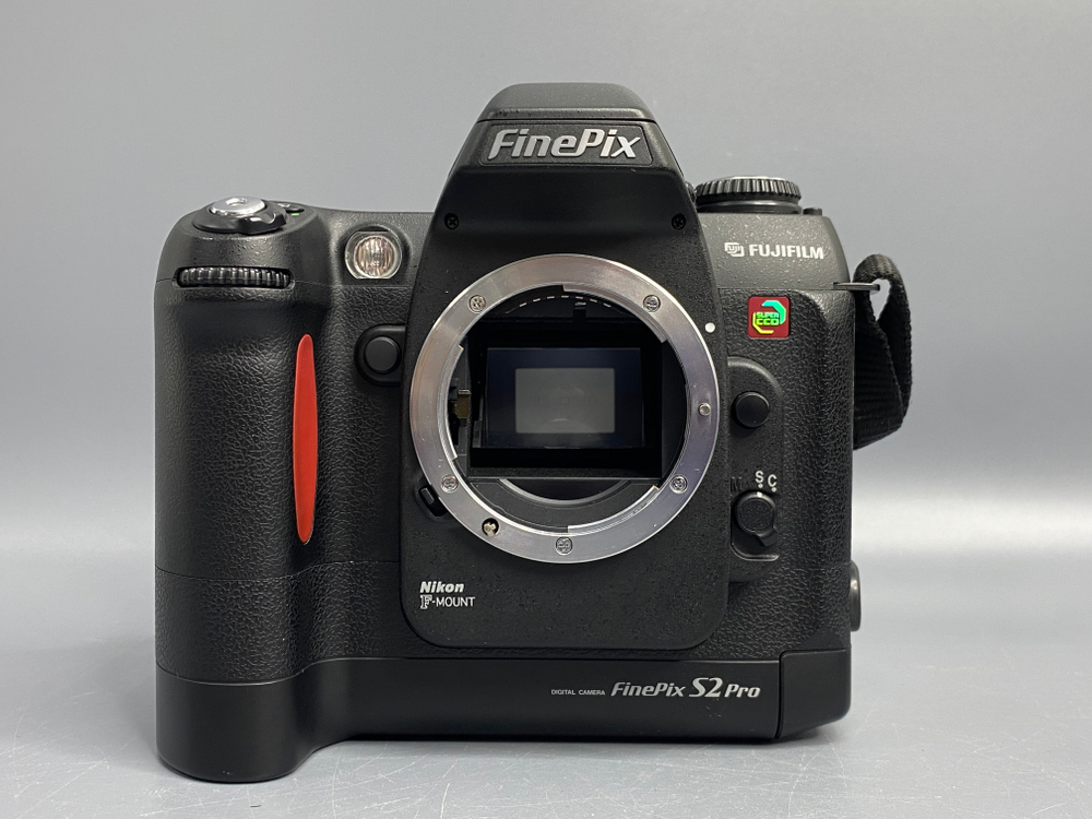FujiFilm FinePix S2 Pro