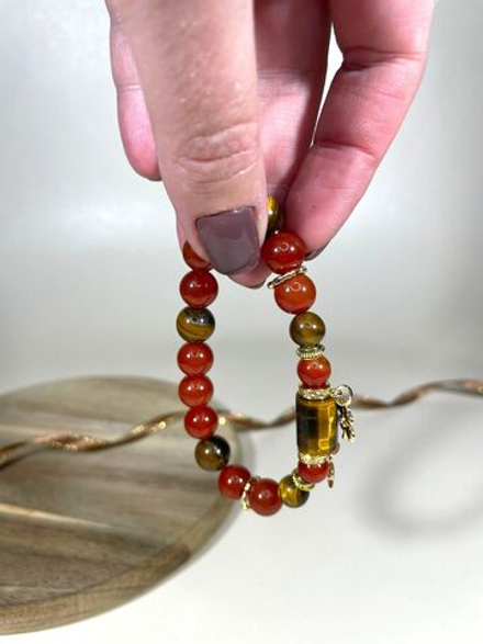 Браслет для Львов, сердолик и тигровый глаз