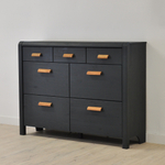 Комод 7 ящиков Мадейра из массива сосны на ножках