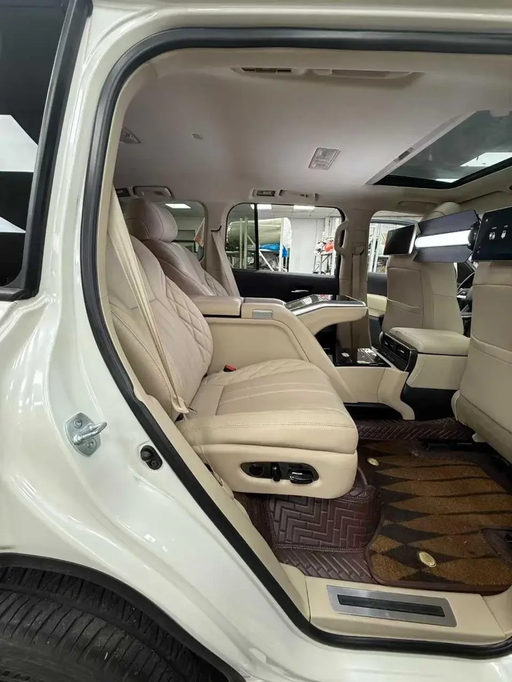 Сиденья капитанские кресла для Toyota Land Cruiser 300 LC300 2021+ Капитанские сидение VIP декор