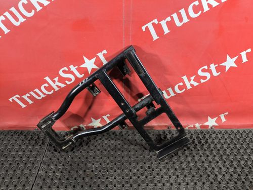 Кронштейн крыла правого 2020г.