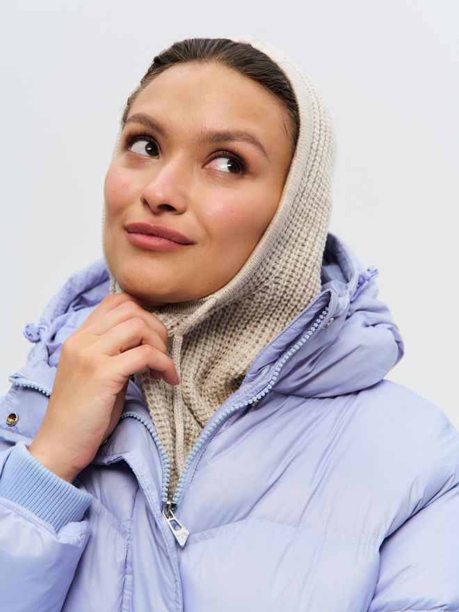 Капор вязаный бежевый