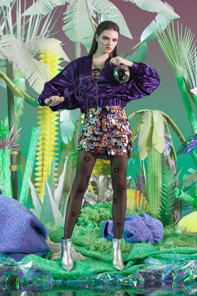 Черные женские колготки с рисунком