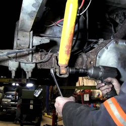 Замена амортизаторов Jeep Grand Cherokee