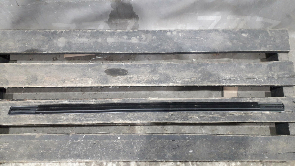 Молдинг стекла двери Mercedes S-Class (W222) 13-20 Б/У Оригинал A2226904706