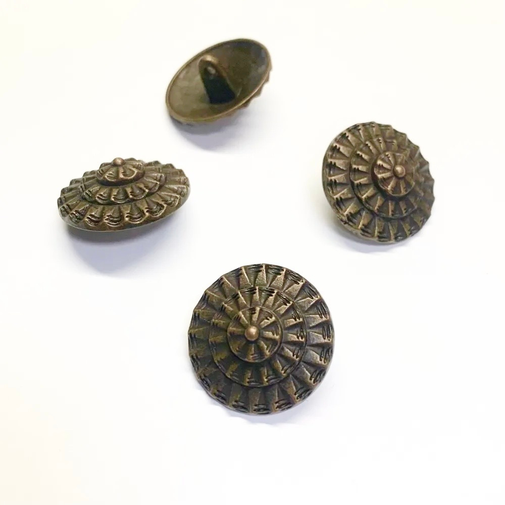 B429 Пуговицы металлические