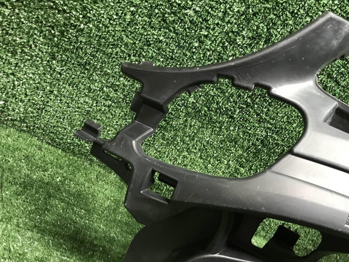 Кронштейн бампера левый Mercedes C w205 18-23 AMG