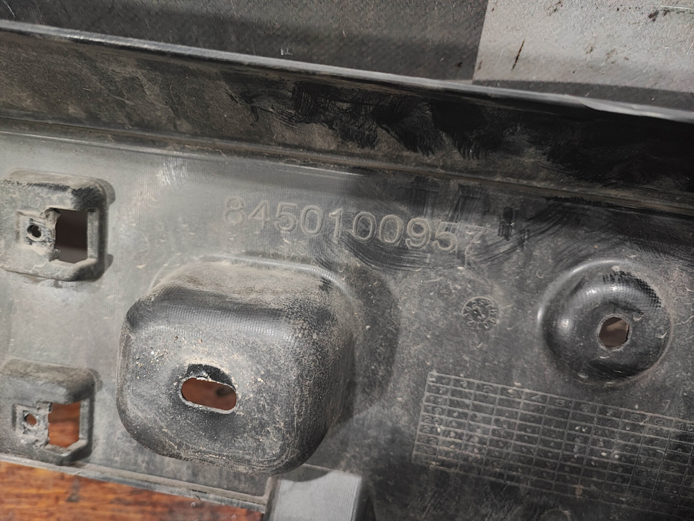 Бампер передний LADA Granta 18-нв Б/У Оригинал 8450100957