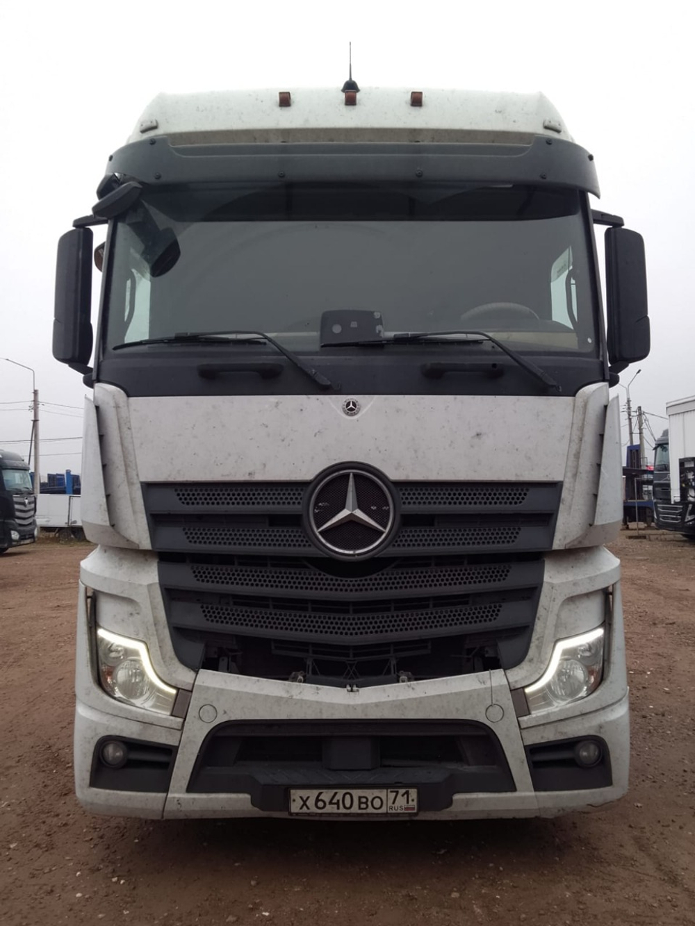 Mercedes-Benz ACTROS 4x2 Седельный тягач 1845 LS (Дизельный, 12,8 л, 449 л.с., АТ)