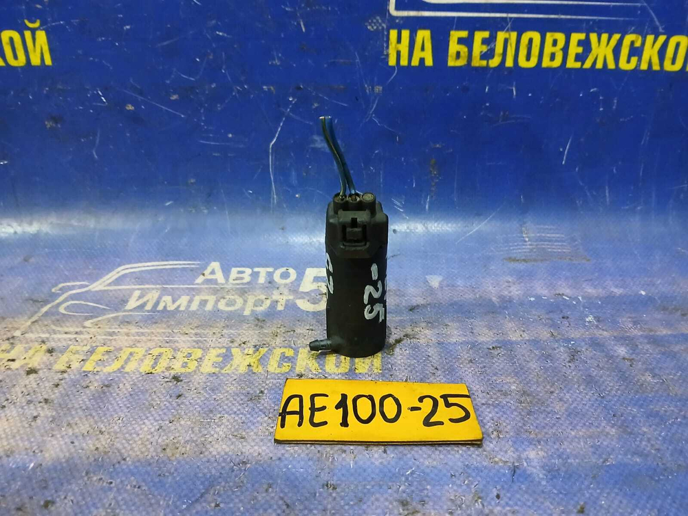 Моторчик бачка омывателя TOYOTA SPRINTER 1991