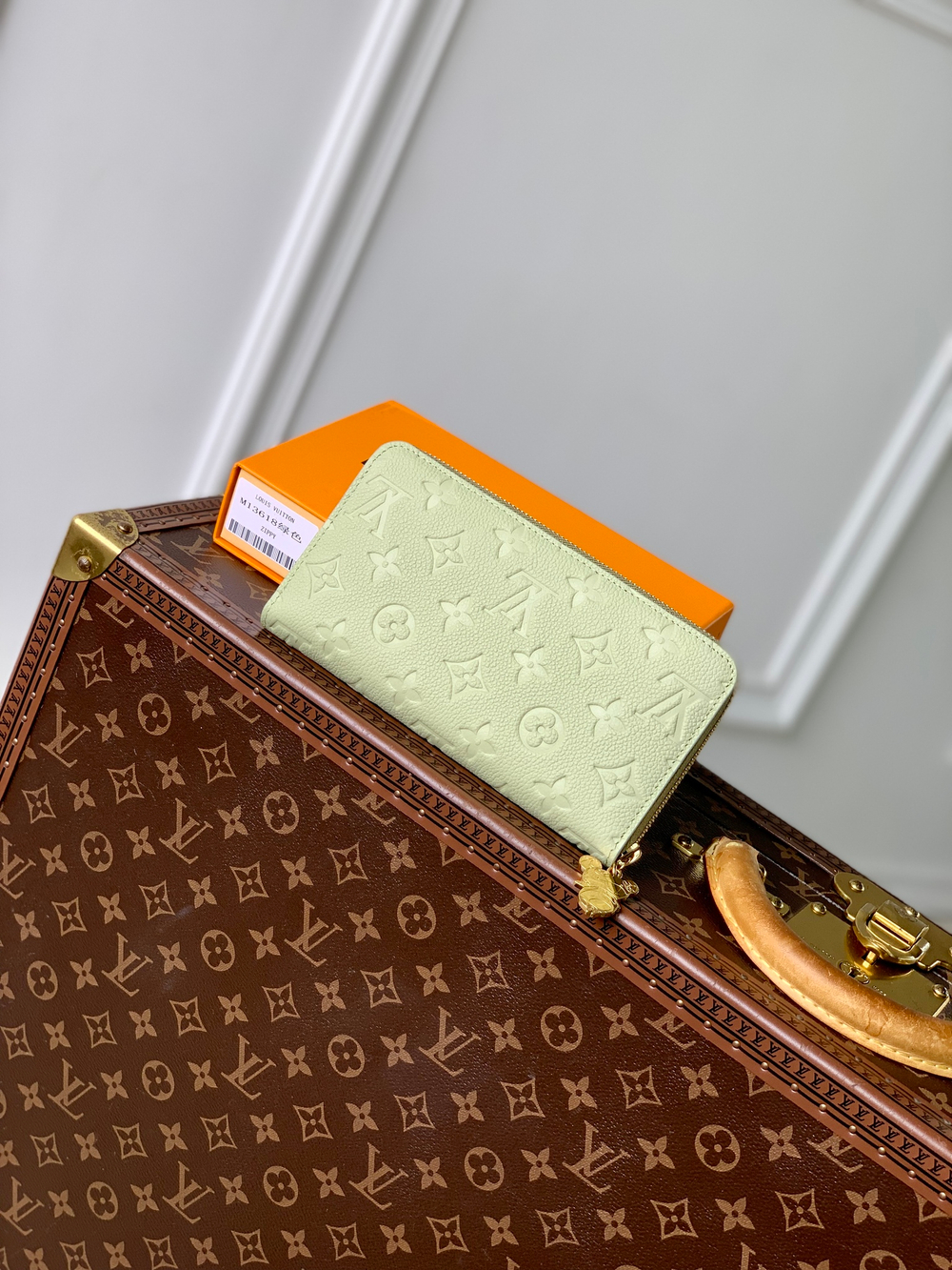 Louis Vuitton Zippy Wallet
