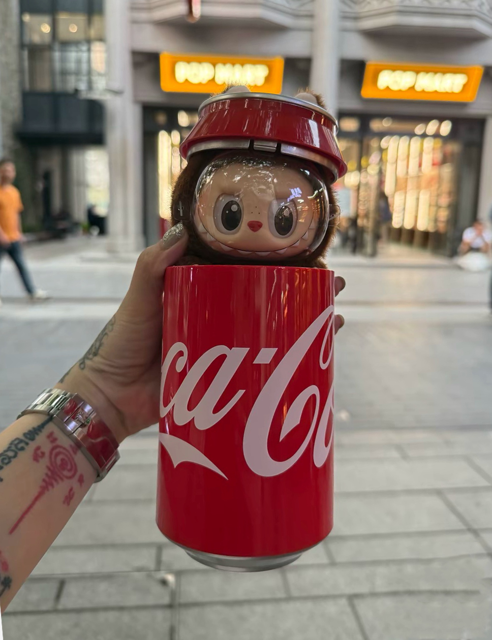 ぬいぐるみ POPMART THE MONSTER COCACOLA HAPPYFACTOR POP NOW:THE MONSTERS COCA-COLA SERIES-Vinyl Face Blind Box