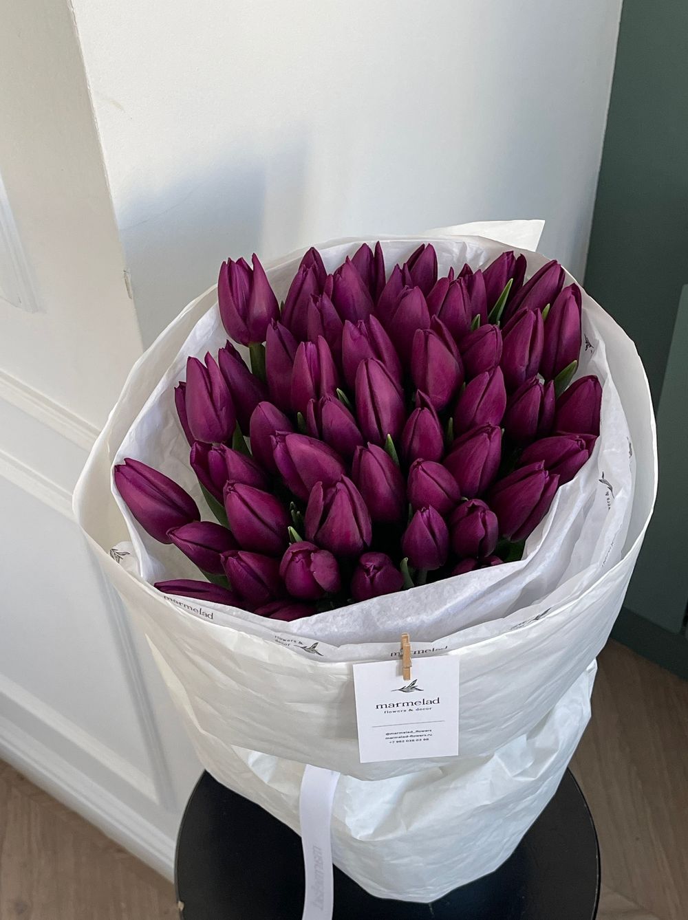 Букет из 51 фиолетового тюльпана - доступен к заказу с 3.03.2025
