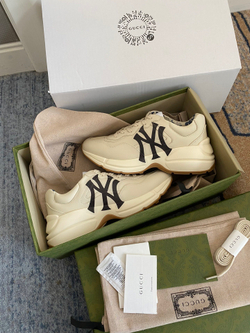 Gucci Rhyton Sneaker