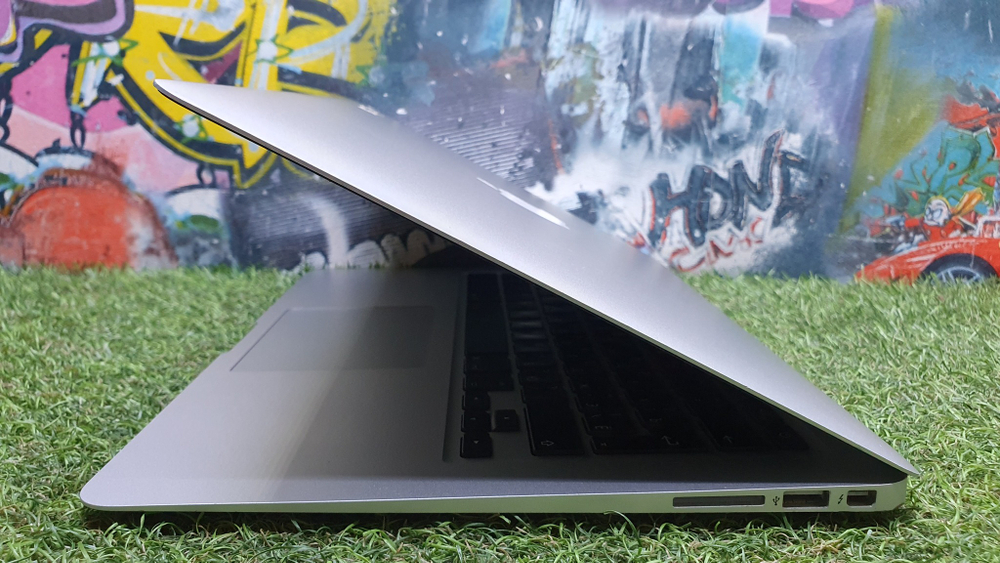 MacBook Air 13 2015 A1466 i7/8Gb