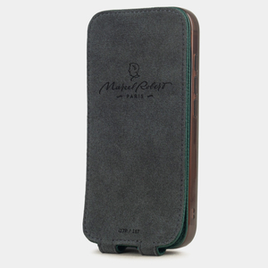 Чехол iPhone 17 Pro натуральная кожа сафьяно, зеленого цвета