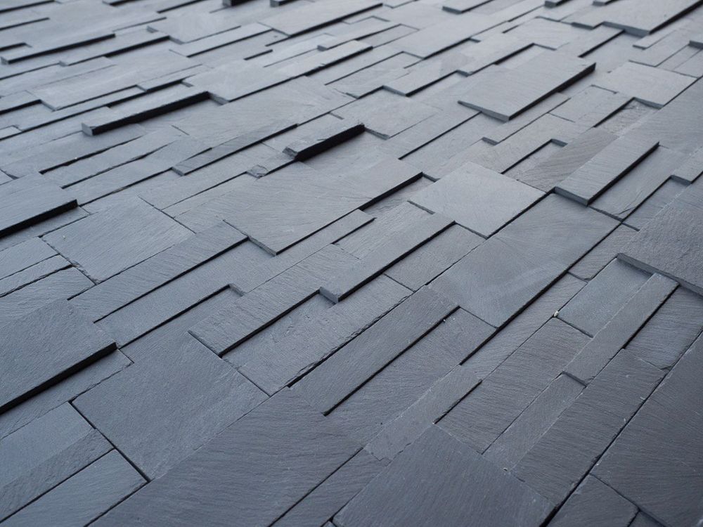 Натуральный камень Сланец черный Pharaon 180x350x10-20 Модерн