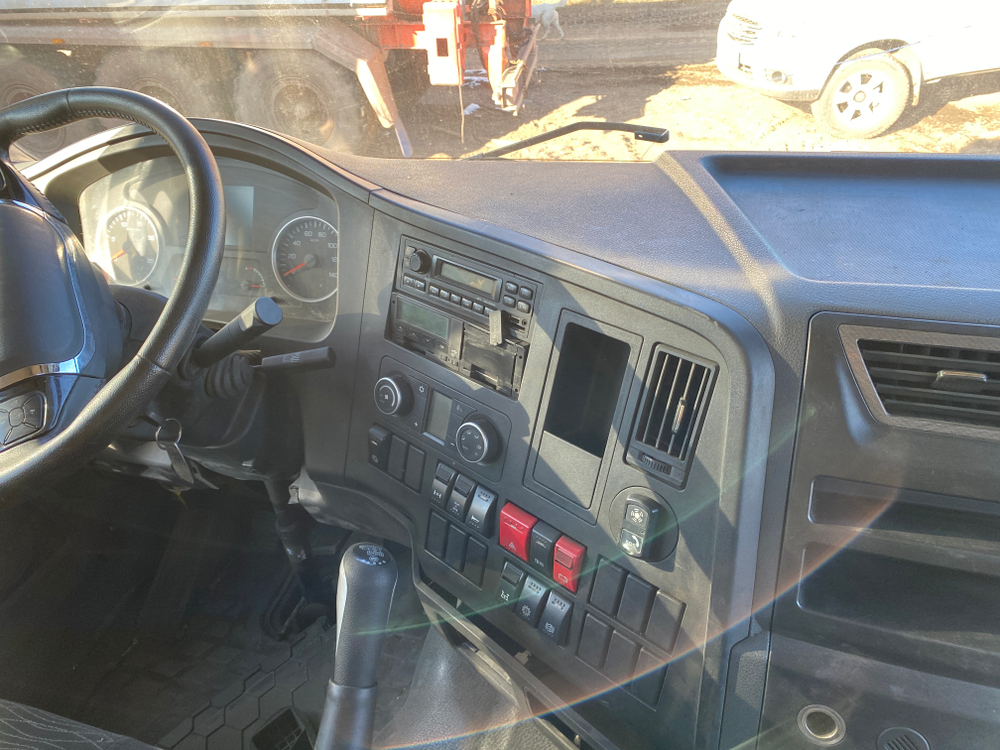 Shacman (Shaanxi) SX* 8x4 Самосвал SX33186V366 (Дизельный, 11,6 л, 423 л.с., МТ)