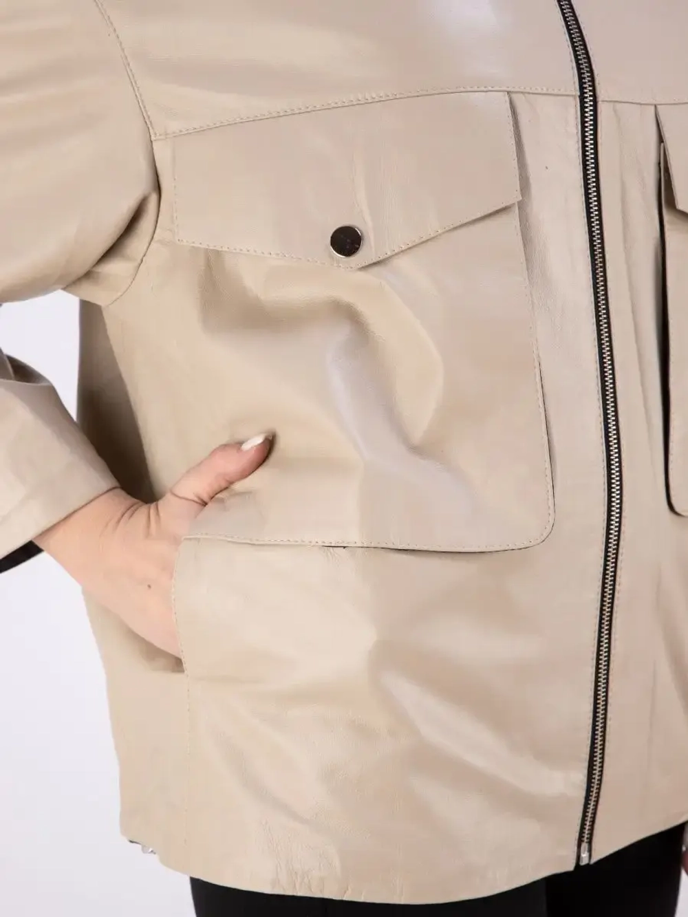 Куртка женская из натуральной кожи с капюшоном Турция