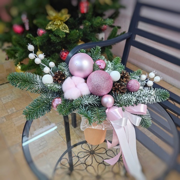 Новогодняя композиция в кофейном стаканчике