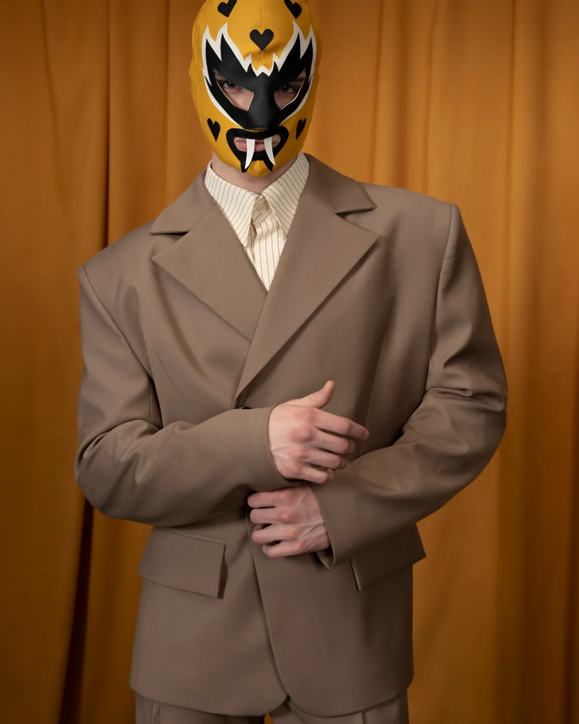 Пиджак бежевый 